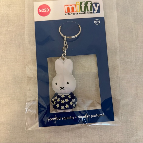 Miffy Scented Squishy Keychain - Picture 2 of 2